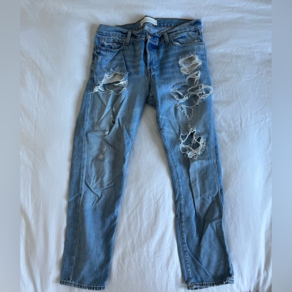 Destroyed boyfriend jeans